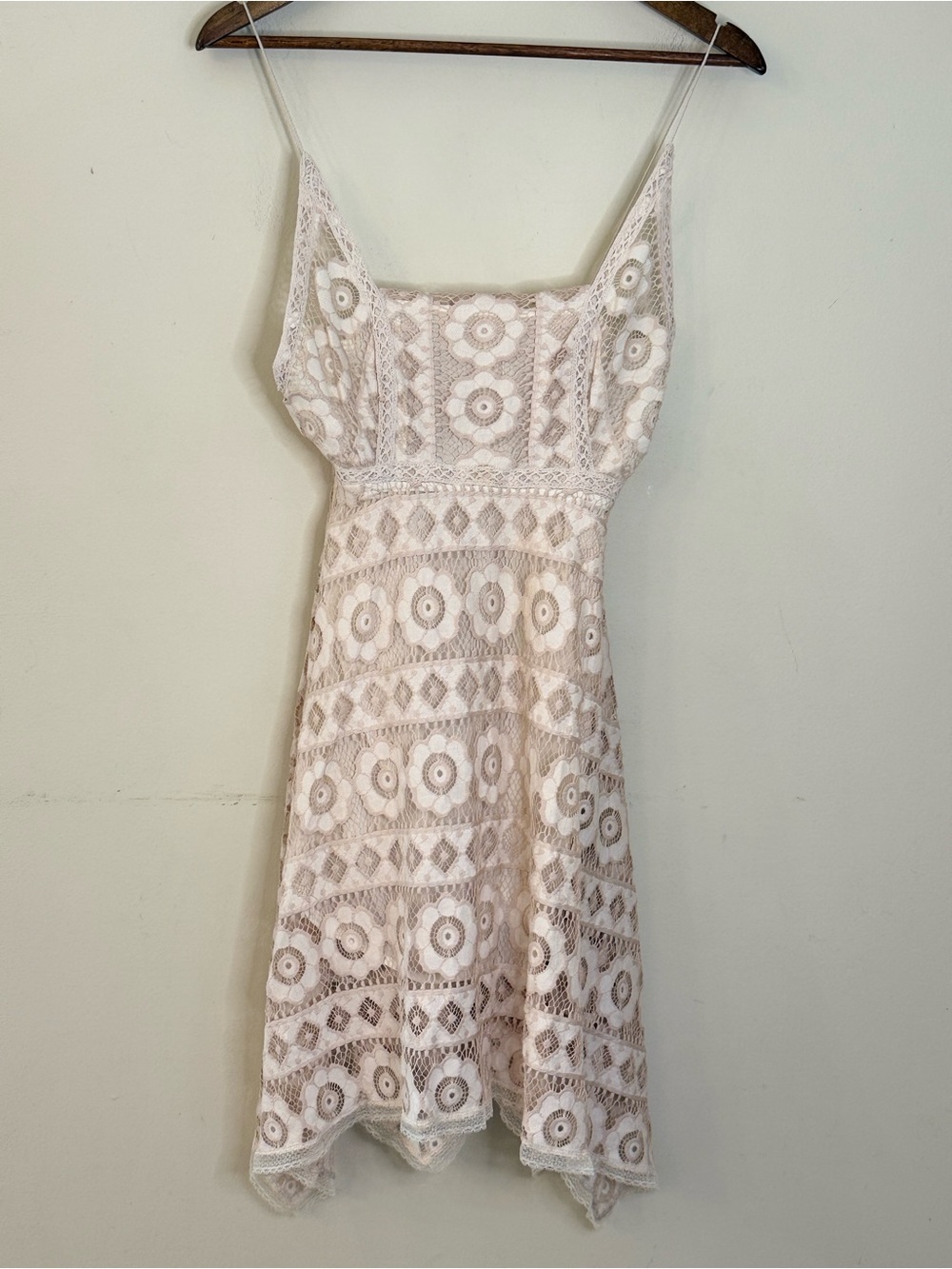 Free People pinkish tan  floral lace sleeveless dress SZ 0